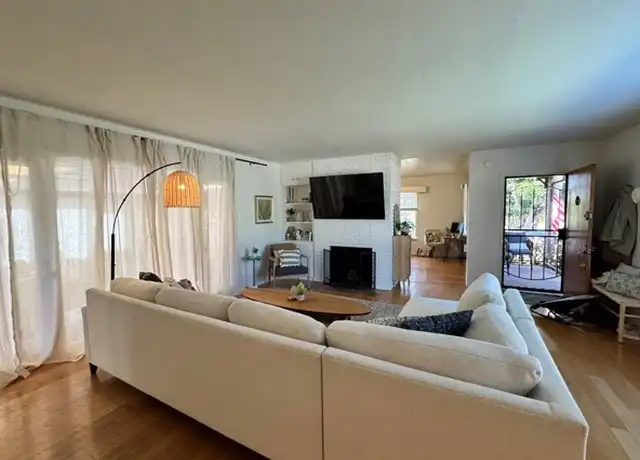 Property at 286 Evening Canyon Rd, Corona del Mar, CA, 92625, 2 beds, 2 baths, [object Object]