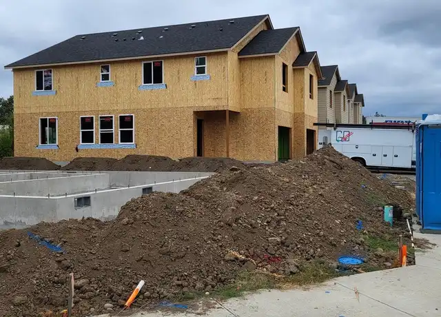 Property at 1152 S 43rd Pl, Springfield, OR, 97478, 3 beds, 2.5 baths, [object Object]