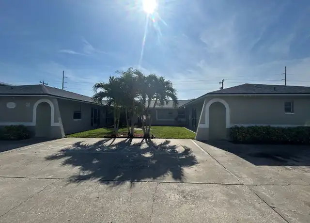 Property at 3331 SE 15th Pl Unit 4, Cape Coral, FL, 33904, 2 beds, 2 baths, [object Object]