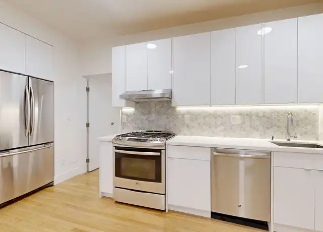 Property at 3320 Octavia St Unit 4, San Francisco, CA, 94123, 3 beds, 2 baths, [object Object]