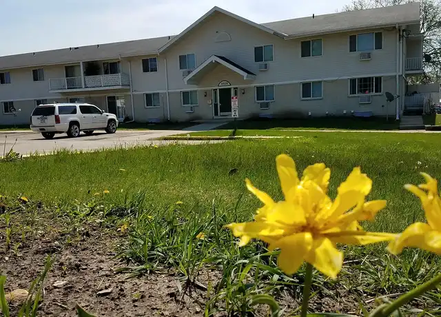 Property at Nakoma Heights Apartments - 4929 Chalet Gardens Rd, Fitchburg, WI, 53711, 1-2 bed, 1-1.5 bath, [object Object]