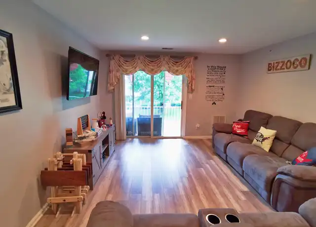 Property at 1015 Wedgewood Cir, Belford, NJ, 07718, 2 beds, 2 baths, [object Object]