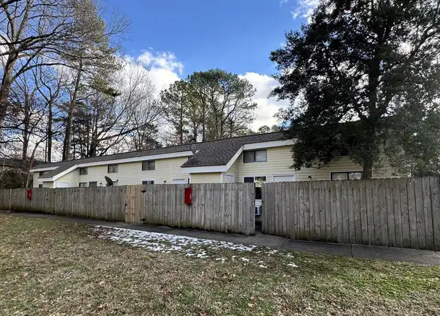 Property at 3701 Squaw Valley Dr SW Unit D, Huntsville, AL, 35805, 1 bed, 1 bath, [object Object]