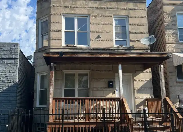 Property at 3334 W Crystal St Unit 2, Chicago, IL, 60651, 3 beds, 1 bath, [object Object]