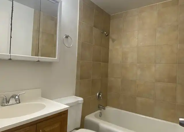 Property at 3701 S 18th St, Tacoma, WA, 98405, 2 beds, 1 bath, [object Object]
