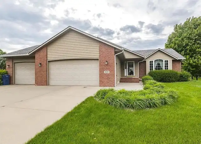 Property at 809 S Outlook Dr, Sioux Falls, SD, 57106, 5 beds, 3 baths, [object Object]