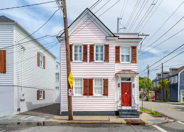 Property at 2 President Pl Unit B, Charleston, SC, 29403, 2 beds, 2.5 baths, [object Object]
