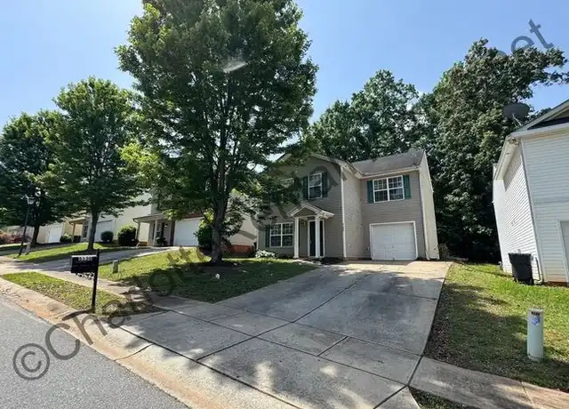Property at 5130 Grays Ridge Dr, Charlotte, NC, 28269, 3 beds, 2.5 baths, [object Object]
