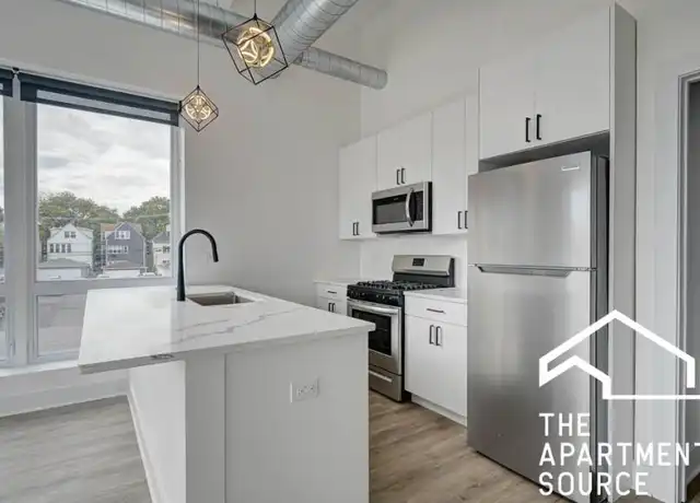 Property at 4731 N Western Ave, Chicago, IL, 60625, 2 beds, 2 baths, [object Object]