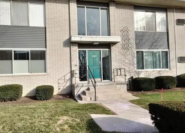 Property at 4830 Briarwood Ave Unit D2, Royal Oak, MI, 48073, 1 bed, 1 bath, [object Object]