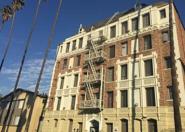 Property at The Elmwood Apartments - 326 S Normandie Ave, Los Angeles, CA, 90020, 0-1 beds, 1 bath, [object Object]
