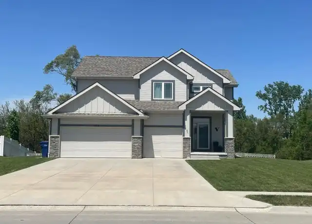 Property at 4910 Birchwood Dr, Papillion, NE, 68133, 4 beds, 3 baths, [object Object]