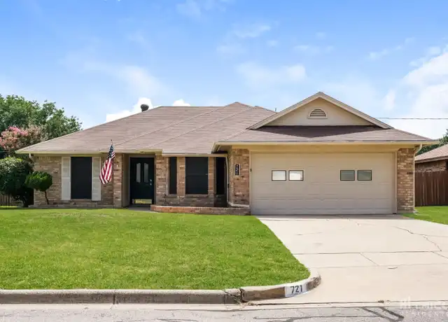 Property at 721 Parkview Dr, Burleson, TX, 76028, 3 beds, 2 baths, [object Object]