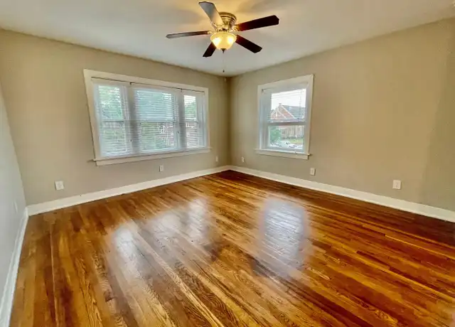 Property at 3713 Summit St Unit 303, Kansas City, MO, 64111, 1 bed, 1 bath, [object Object]