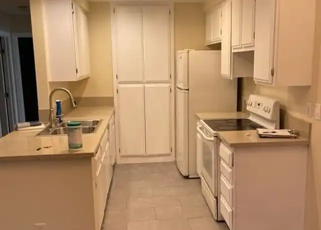 Property at 8725 Beckenham Ln Unit I, Inglewood, CA, 90305, 2 beds, 1 bath, [object Object]