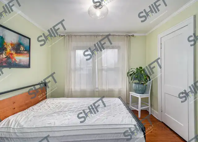 Property at 760 Lincoln Ave NW, Grand Rapids, MI, 49504, 3 beds, 1.5 baths, [object Object]
