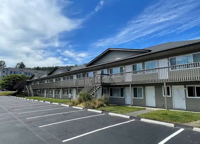 Property at Bell Mall Villa 2 - 517 32nd St, Bellingham, WA, 98225, 1 bed, 1 bath, [object Object]