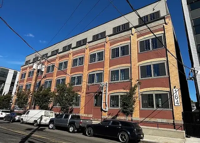 Photo of 532 Mulberry St, Newark, NJ 07114