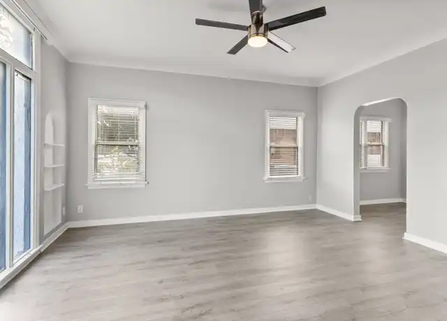 Property at 1115 E Broadway Unit 02, Long Beach, CA, 90802, 0 beds, 1 bath, [object Object]