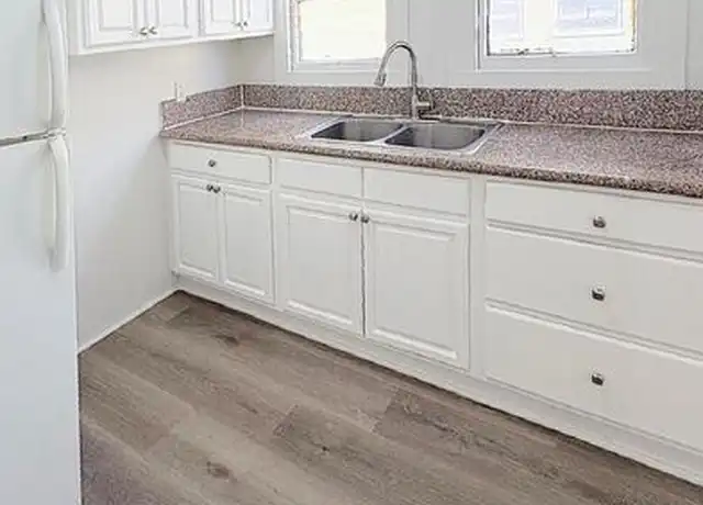 Property at 433 W 4th St Unit 1/2, Long Beach, CA, 90802, 2 beds, 1 bath, [object Object]