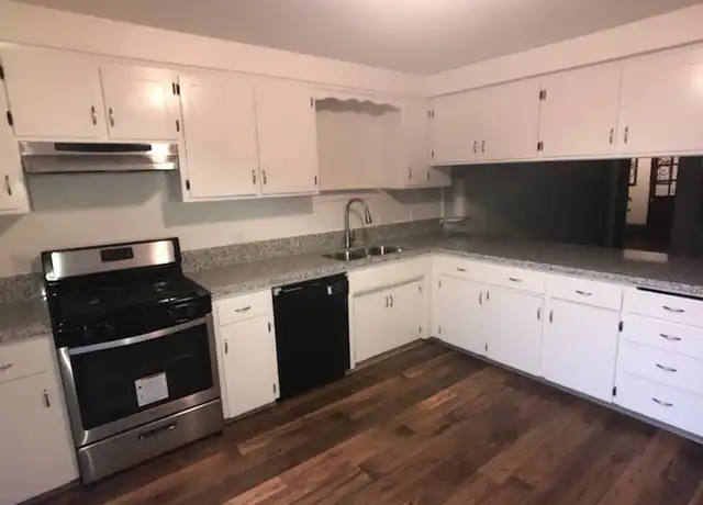 Property at 3805 W Meadow Ave, Visalia, CA, 93277, 2 beds, 1 bath, [object Object]