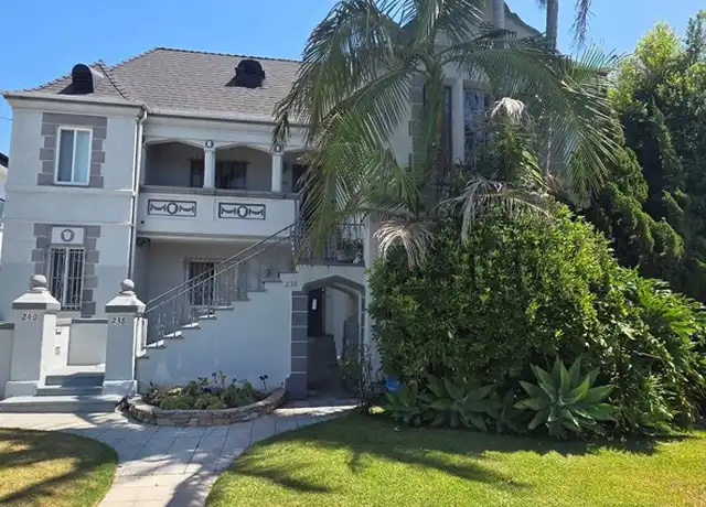 Property at 238 S Detroit St, Los Angeles, CA, 90036, 3 beds, 2 baths, [object Object]