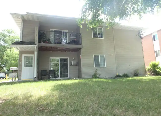 Property at 1133 10th St N Unit D, Fargo, ND, 58102, 2 beds, 2 baths, [object Object]