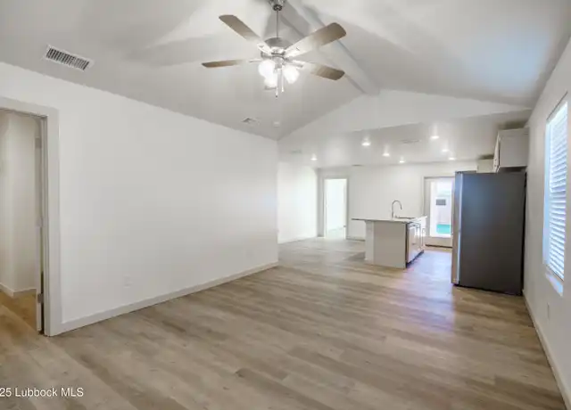 Property at 8010 Elm Ave, Lubbock, TX, 79404, 3 beds, 2 baths, [object Object]