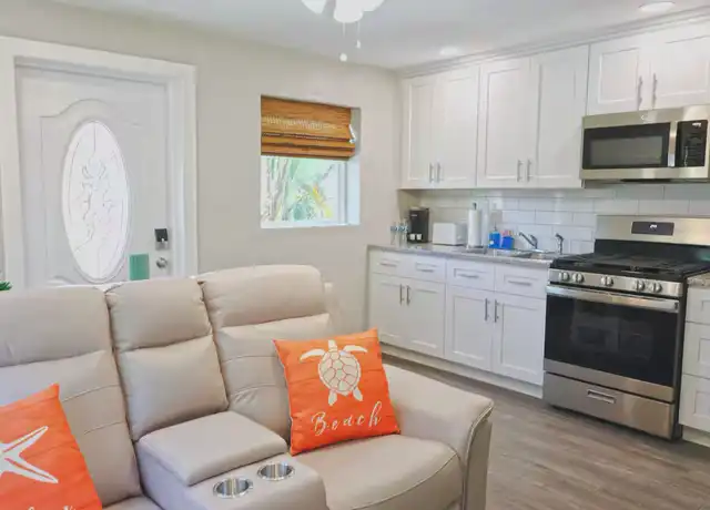 Property at 221 Crawford Rd Unit 7, New Smyrna Beach, FL, 32169, 1 bed, 1 bath, [object Object]