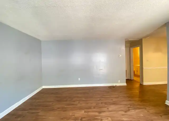 Property at 521 Bluff Ave SW Unit 38, Roanoke, VA, 24016, 1 bed, 1 bath, [object Object]