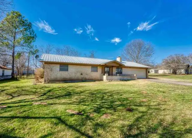 Property at 207 McGee Trl, Kingsland, TX, 78639, 3 beds, 2 baths, [object Object]