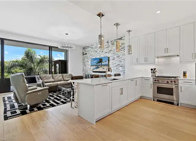Property at 850 Central Ave #202, Naples, FL, 34102, 2 beds, 2 baths, [object Object]