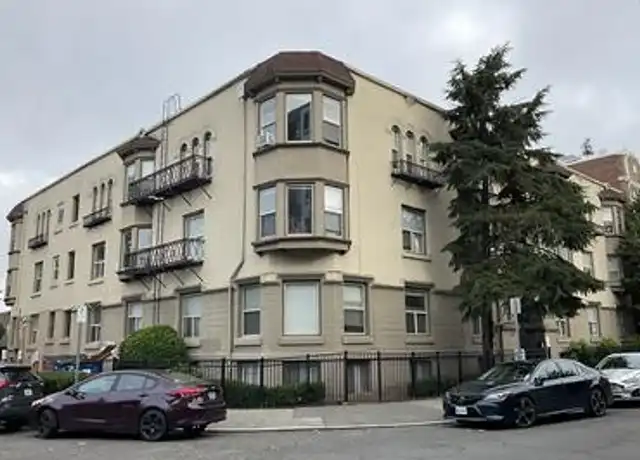 Property at Roycroft Apartments - 317 Harvard Ave E, Seattle, WA, 98102, 1-2 bed, 1 bath, [object Object]