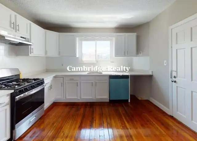 Property at 280 McGrath Hwy, Somerville, MA, 02143, 3 beds, 1 bath, [object Object]