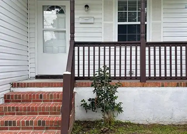 Property at 817 Pocahontas Pl Unit B, Hampton, VA, 23661, 3 beds, 2 baths, [object Object]