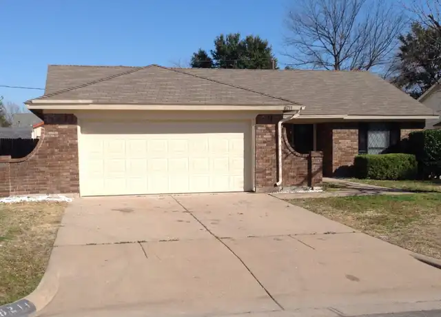 Property at 6211 Valley Forge Ct, Arlington, TX, 76002, 3 beds, 2 baths, [object Object]