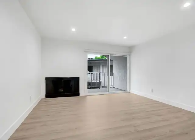 Property at 8300 De Longpre Ave, West Hollywood, CA, 90069, 2 beds, 1-2 bath, Contact for Price
