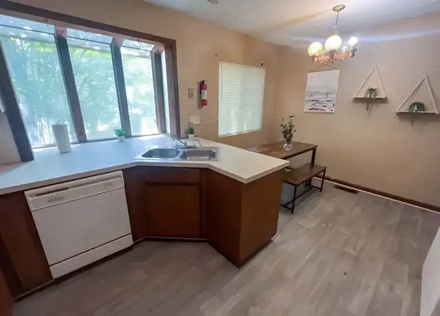 Property at 5078 Seabrook Pl, Stone Mountain, GA, 30087, 1 bed, 1 bath, [object Object]