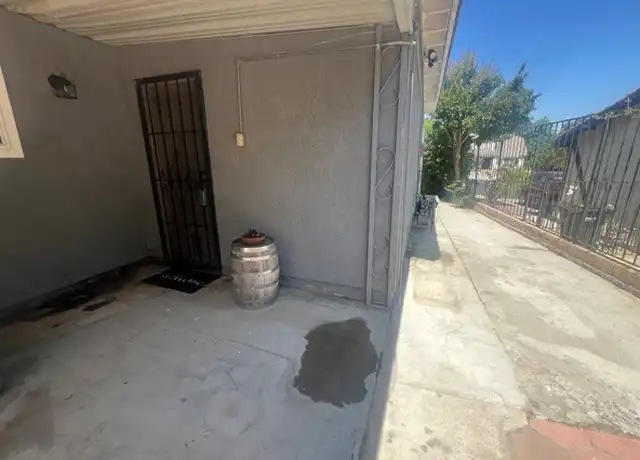 Property at 11855 Beverly Ct, Loma Linda, CA, 92354, 1 bed, 1 bath, [object Object]