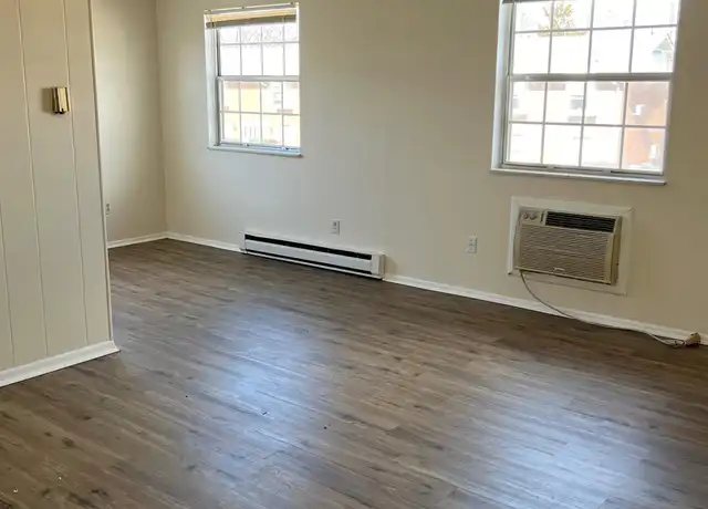 Property at 834 Continental Ct Unit 8, Vandalia, OH, 45377, 1 bed, 1 bath, [object Object]