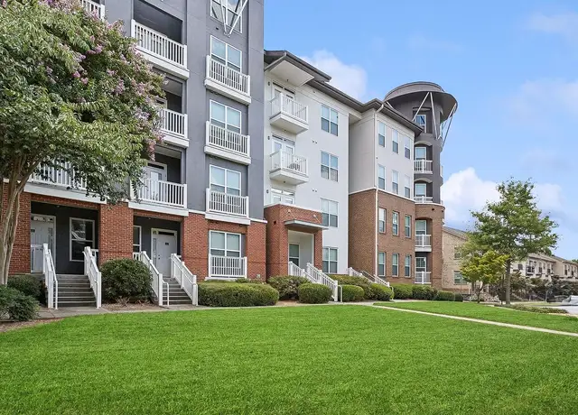 Photo of 2399 Parkland Dr NE, Atlanta, GA 30324