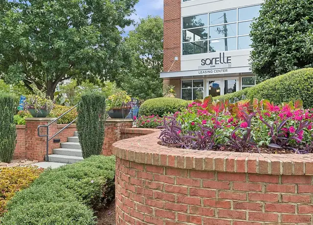 Photo of 2399 Parkland Dr NE, Atlanta, GA 30324