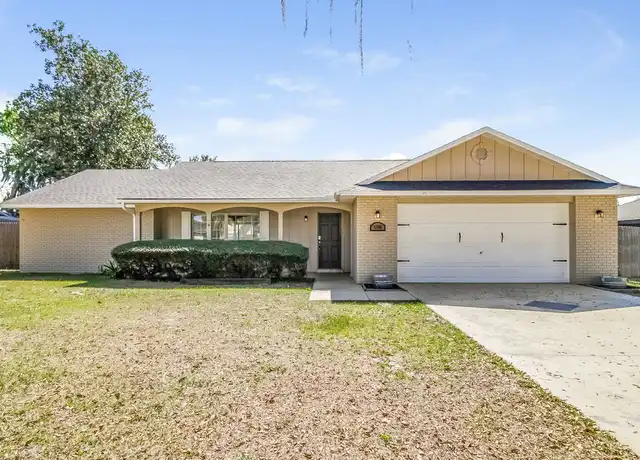 Property at 5306 Royal Oak Dr, Fruitland Park, FL, 34731, 3 beds, 2 baths, [object Object]