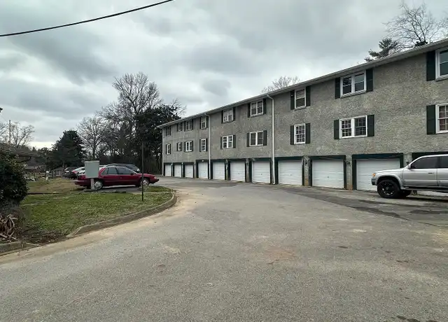 Property at 3131 Conner Dr Unit DRIVE8, Knoxville, TN, 37918, 2 beds, 1 bath, [object Object]
