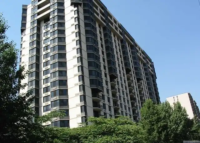 Property at 1265 15th St Unit 5L, Fort Lee, NJ, 07024, 3 beds, 2.5 baths, [object Object]