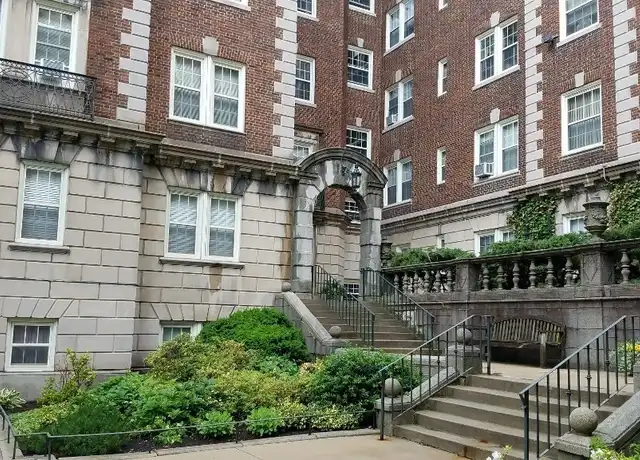 Property at 5 Arlington St #23, Cambridge, MA, 02140, 1 bed, 1 bath, [object Object]