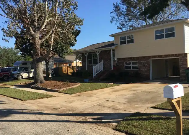 Property at 1221 Quail Ridge Dr, Destin, FL, 32541, 4 beds, 3 baths, [object Object]