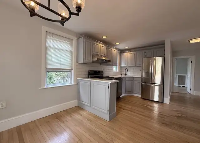 Property at 103 West St Unit 1, Quincy, MA, 02169, 2 beds, 1 bath, [object Object]