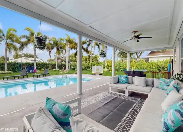 Property at 11647 Anhinga Dr, Wellington, FL, 33414, 5 beds, 3 baths, [object Object]