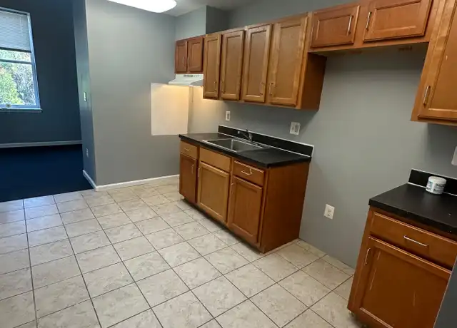 Property at 1808 N Calvert St Unit 3, Baltimore, MD, 21202, 1 bed, 1 bath, [object Object]